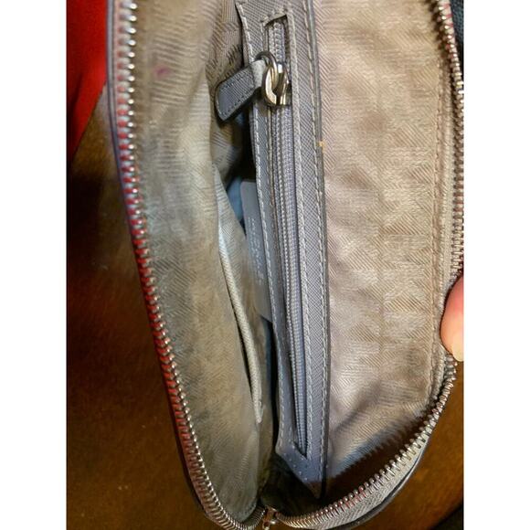 Michael Kors Small Cindy Dome Grey Crossbody Purse Neutral Classy Preppy Stains - Picture 12 of 15